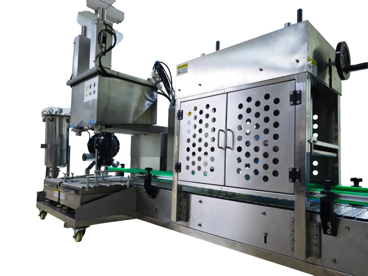sightec-f50D-double-nozzles-filling-machine-side-view